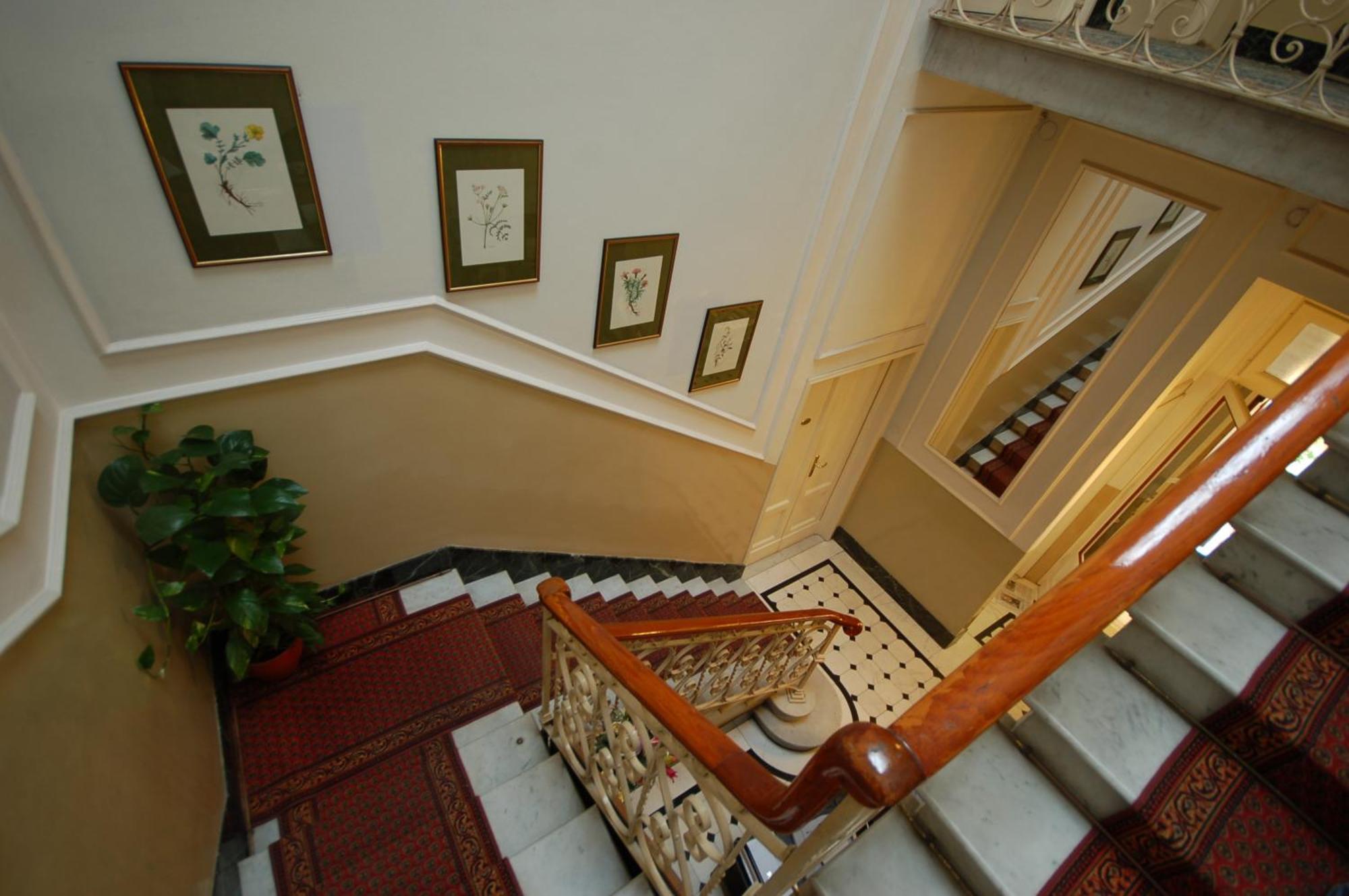 Hotel Ely В'яреджо Екстер'єр фото