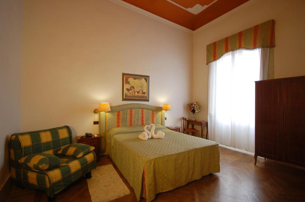 Hotel Ely В'яреджо Номер фото