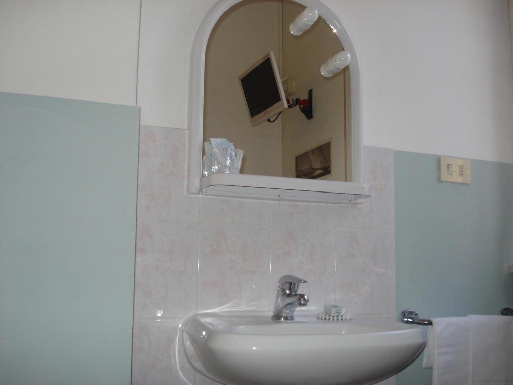 Hotel Ely В'яреджо Номер фото