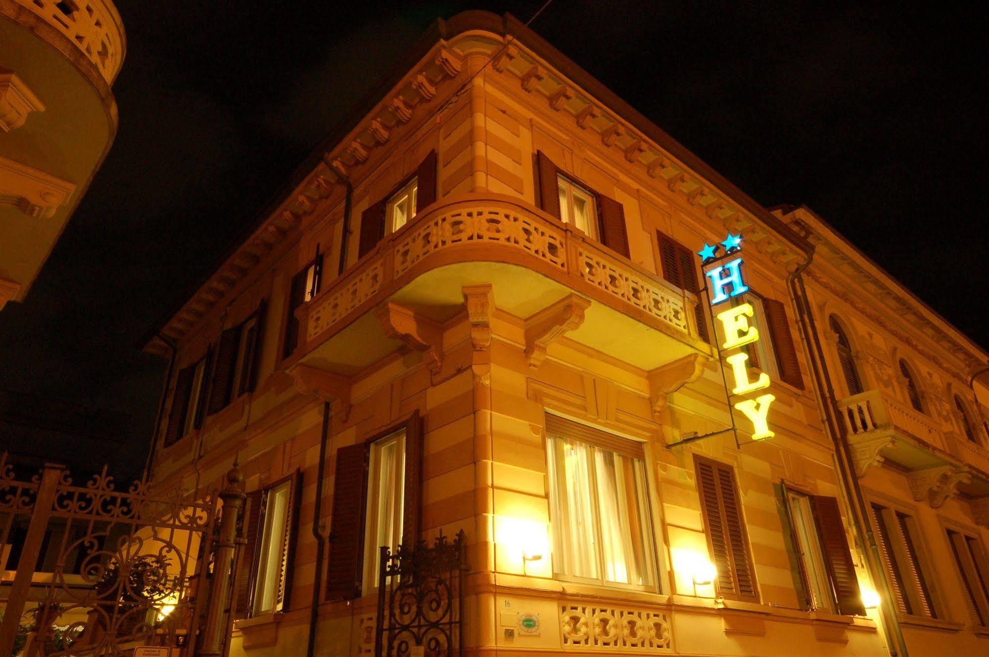 Hotel Ely В'яреджо Екстер'єр фото